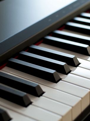 Sai Piano P-9BK