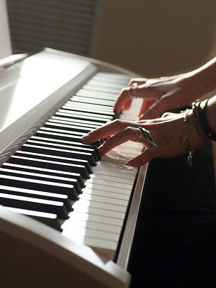 Sai Piano P-9WH